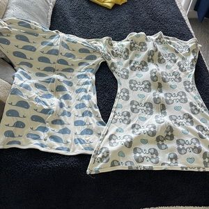 Two size medium zipadee zips